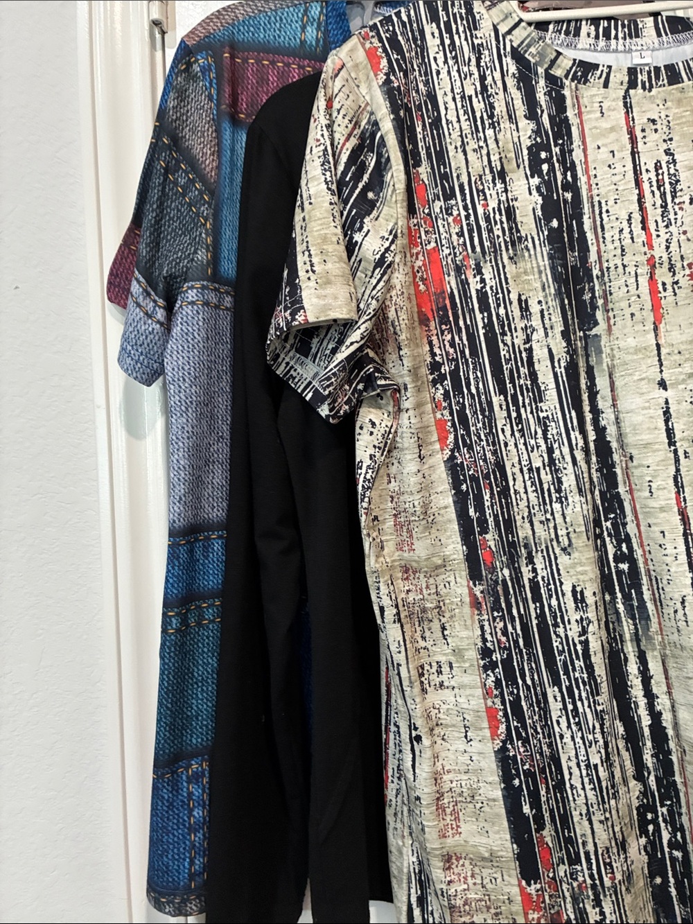 Set of 3 women top’s please see  pictures